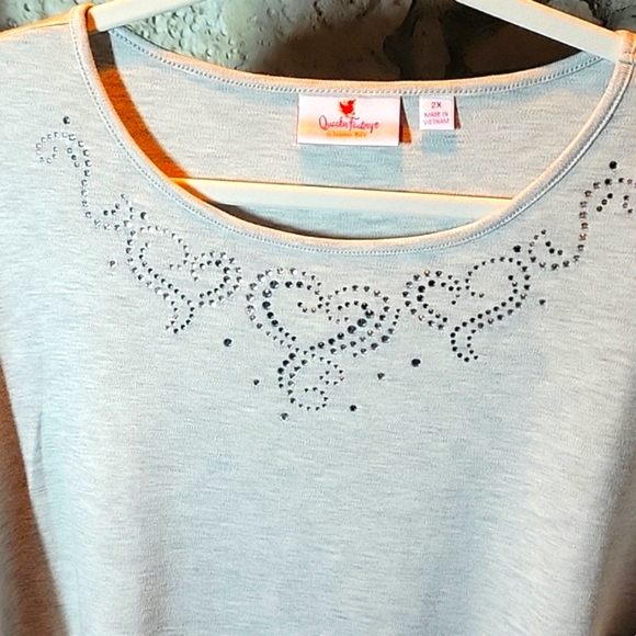 Quacker Factory Women's Top Tee Plus 2X Gray with Rhinestones Brand New - Picture 1 of 4
